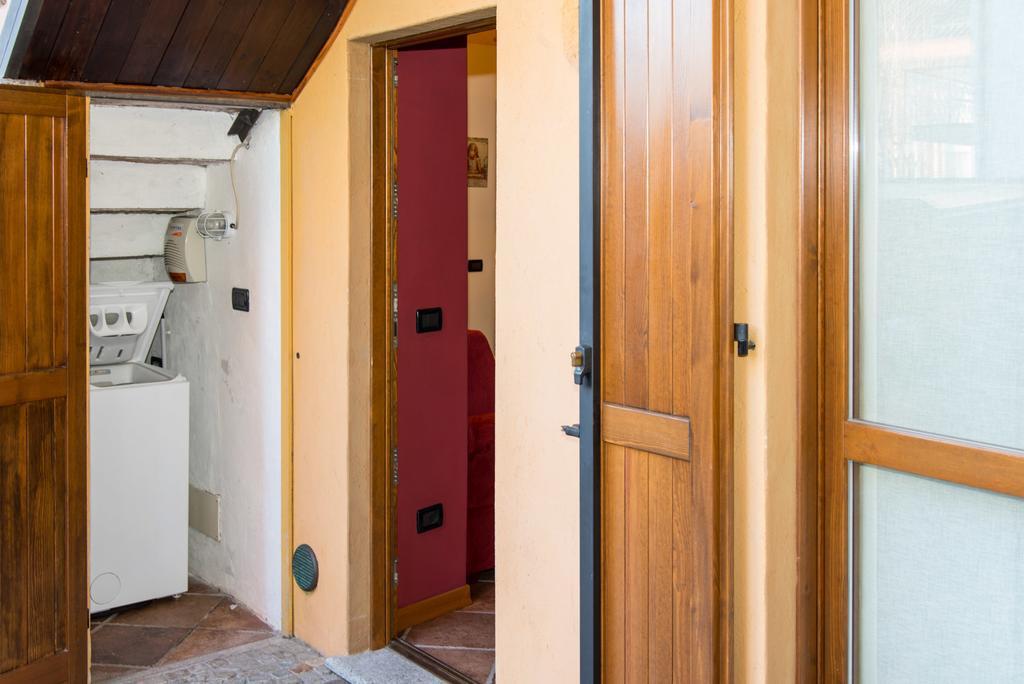Casa Corte Alla Rocca Arona Ngoại thất bức ảnh